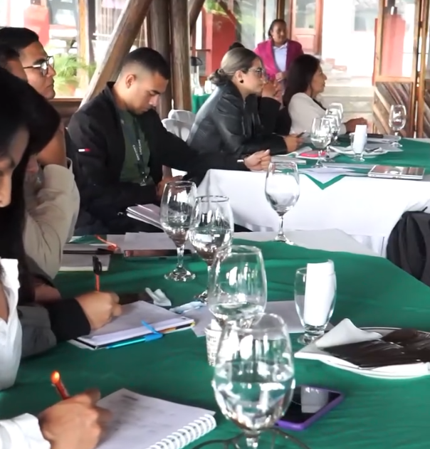                                          ¡Comprometidos con la mejora continua y la transparencia! 💼
                                        