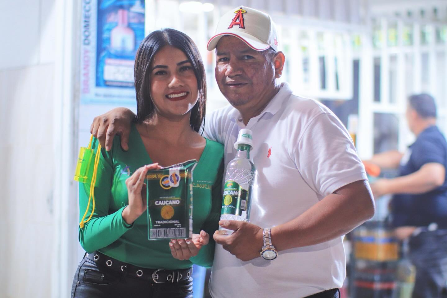                                              ¡Santander de Quilichao y Puerto Tejada brindaron con el mejor aguardiente del mundo! 🌍
                                                