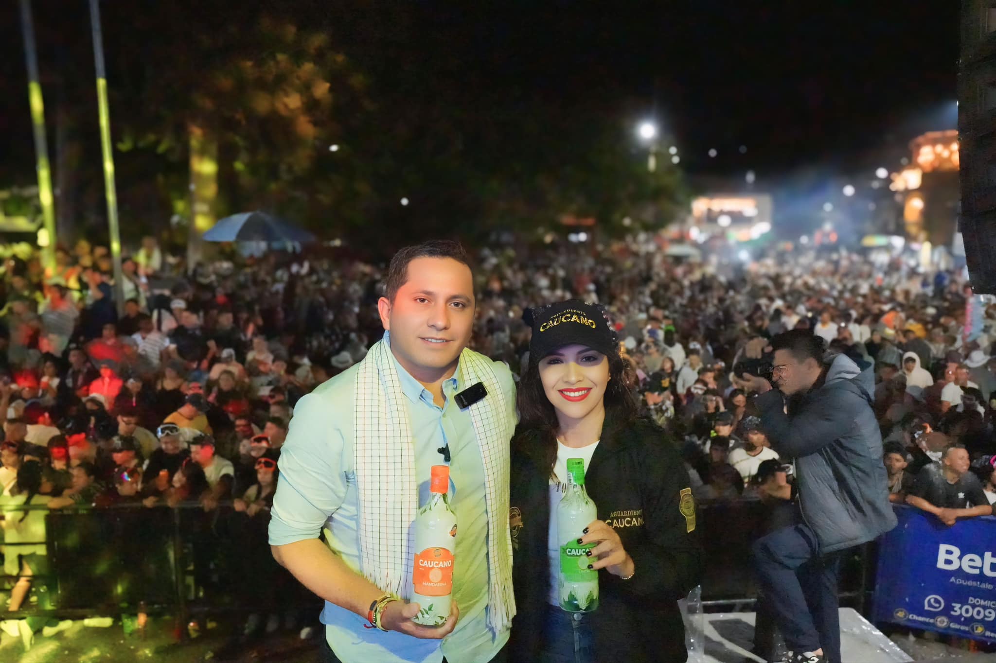                                          🎭✨Recorrimos las calles de Timbío en sus carnavales.
                                        
