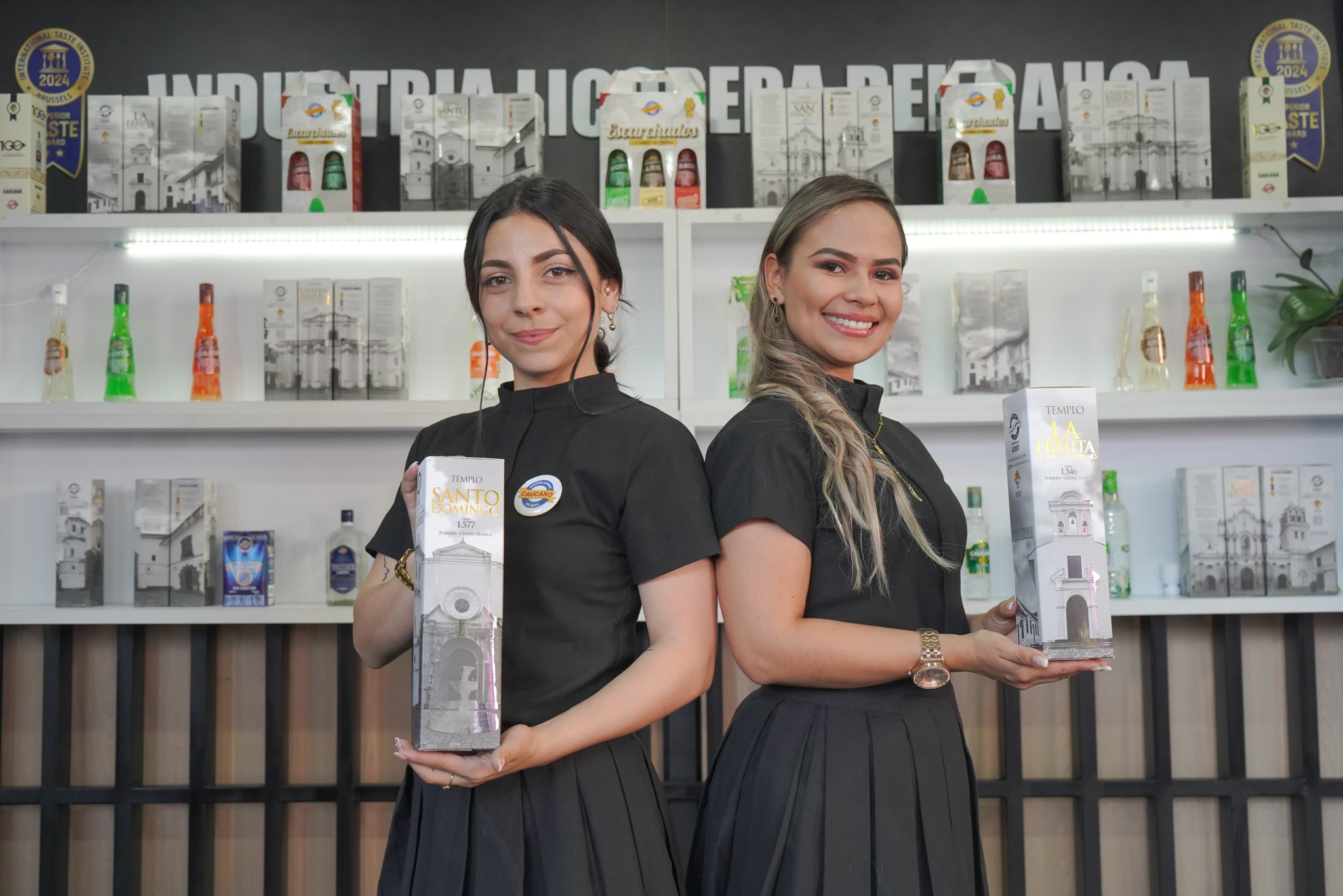   Esta semana santa recibimos con los brazos abiertos a propios y visitantes 
                                        