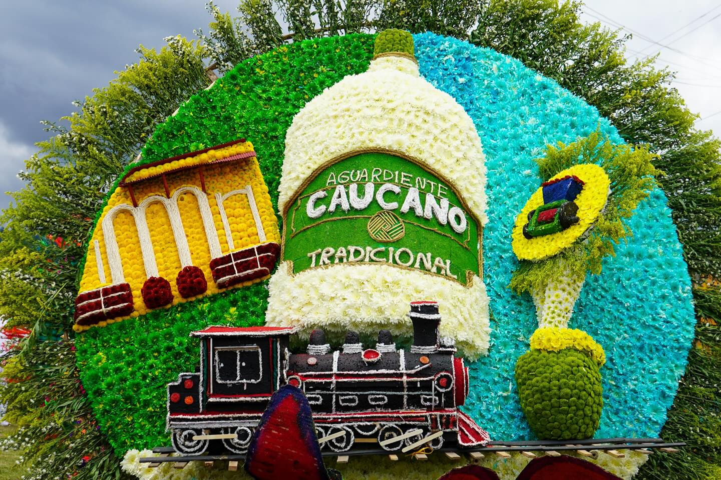                                          🎊 Aguardiente Caucano, El de Siempre, ¡presente en las Ferias del Café y las Flores en Piendamó - Cauca! ☕🌸
                                        