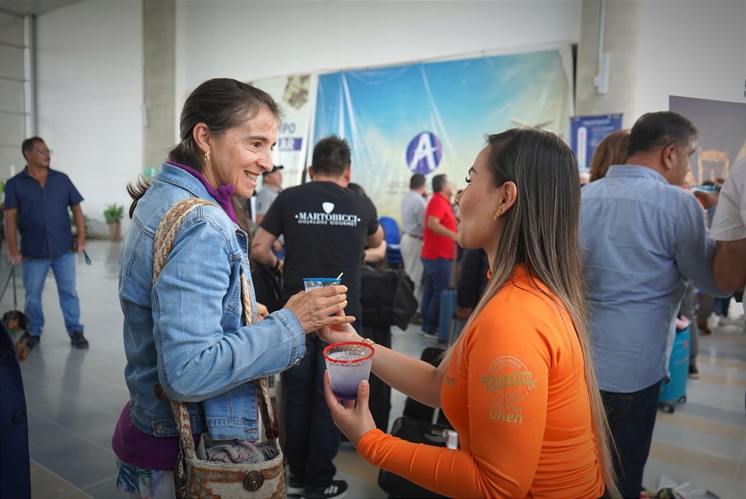   Recibimos con alegría a todos los visitantes de la Semana Santa en la Ciudad Blanca.
                                        