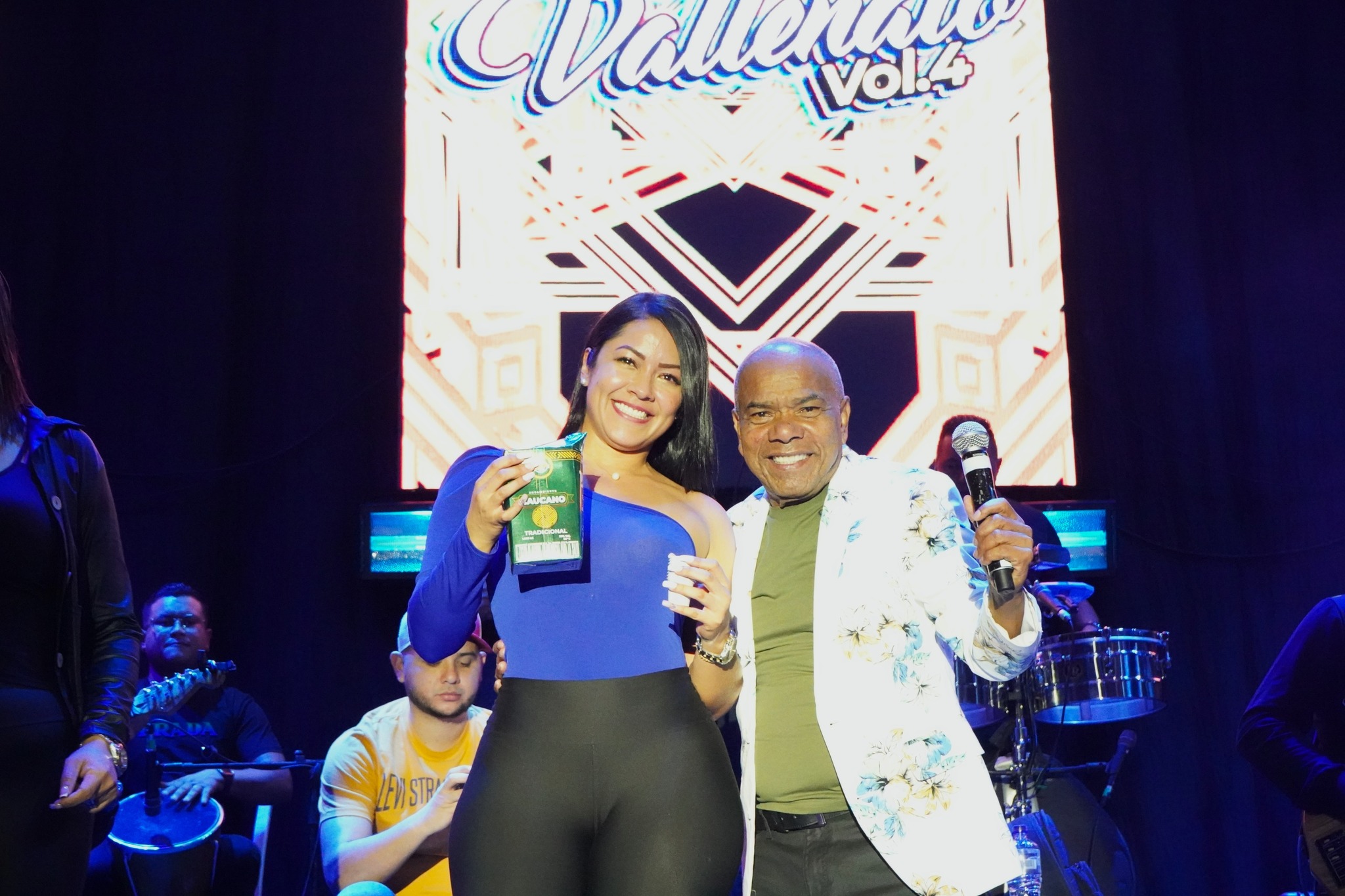                                              CONCIERTO VALLENATO
                                                