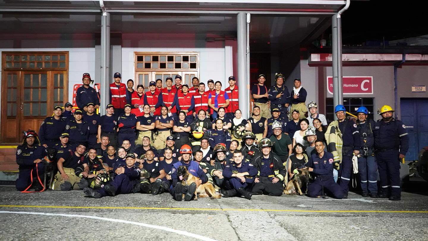                                              SIMULACRO CUERPO DE BOMBEROS
                                            