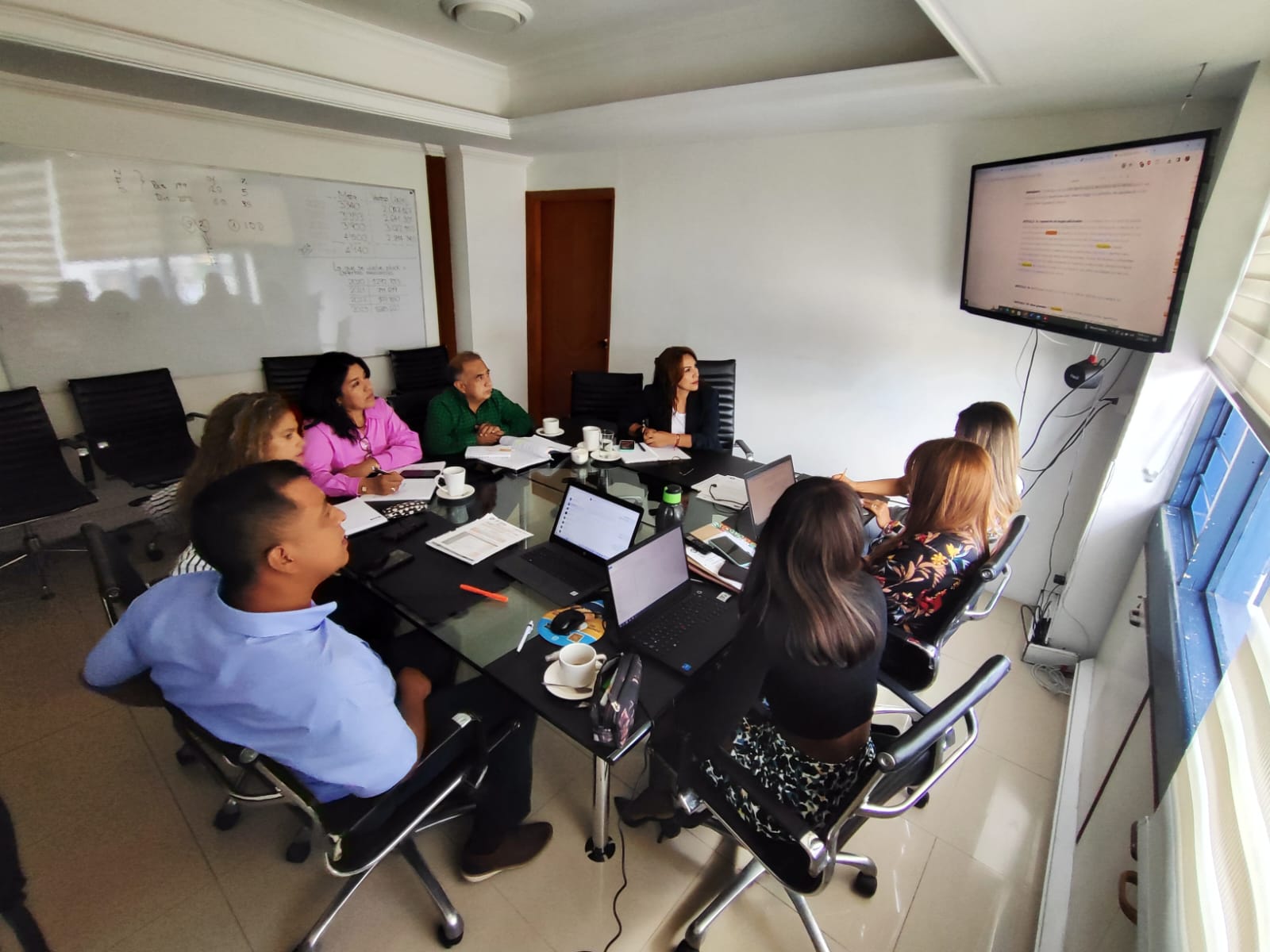                                              Trabajando por el bienestar de la factoría
                                            