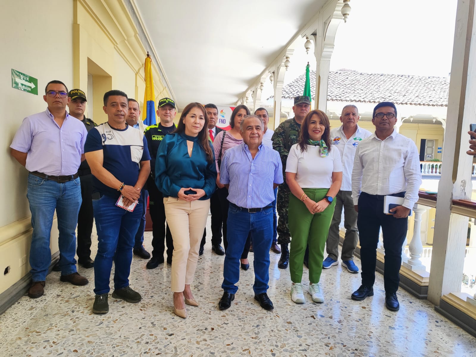                                              Participamos de   la primera sección extraordinaria del comité institucional anticontrabando
                                            