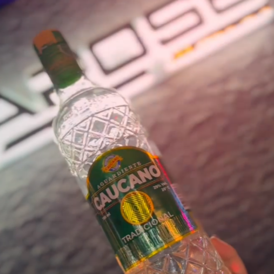                                          Este fin de semana lo celebramos con el mejor, nuestro Aguardiente Caucano, el de siempre. 🥂🎉
                                        